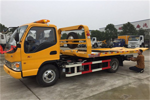 三原哪里有拖车服务